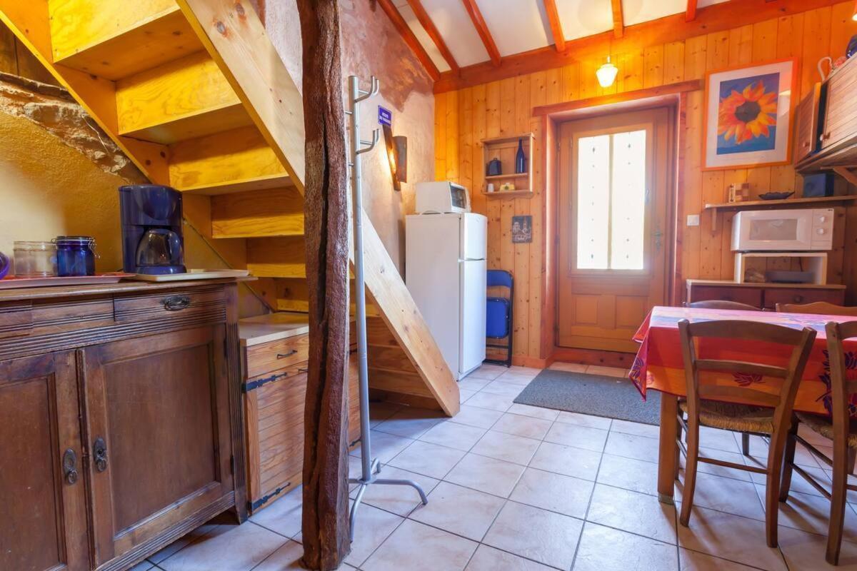Gites Des Esselards Yzeron Exteriér fotografie