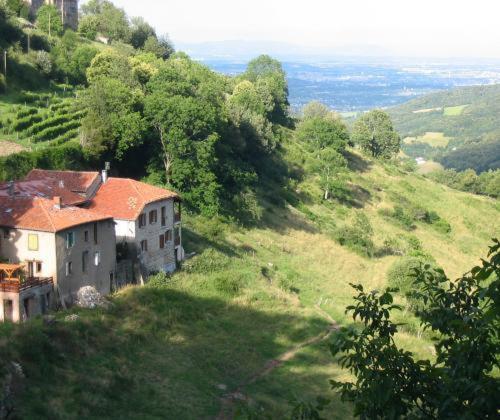 Gites Des Esselards Yzeron Exteriér fotografie