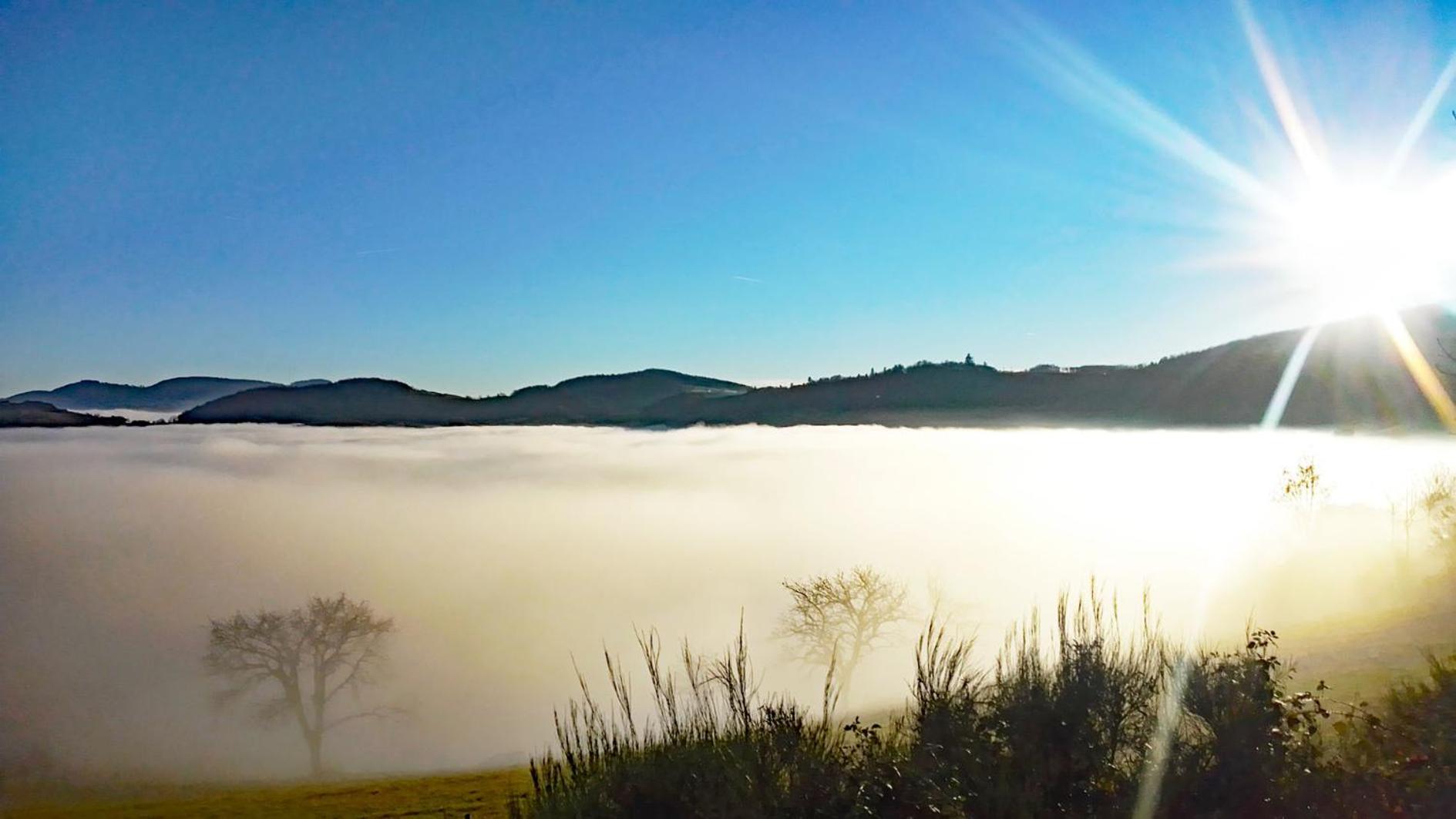 Gites Des Esselards Yzeron Exteriér fotografie