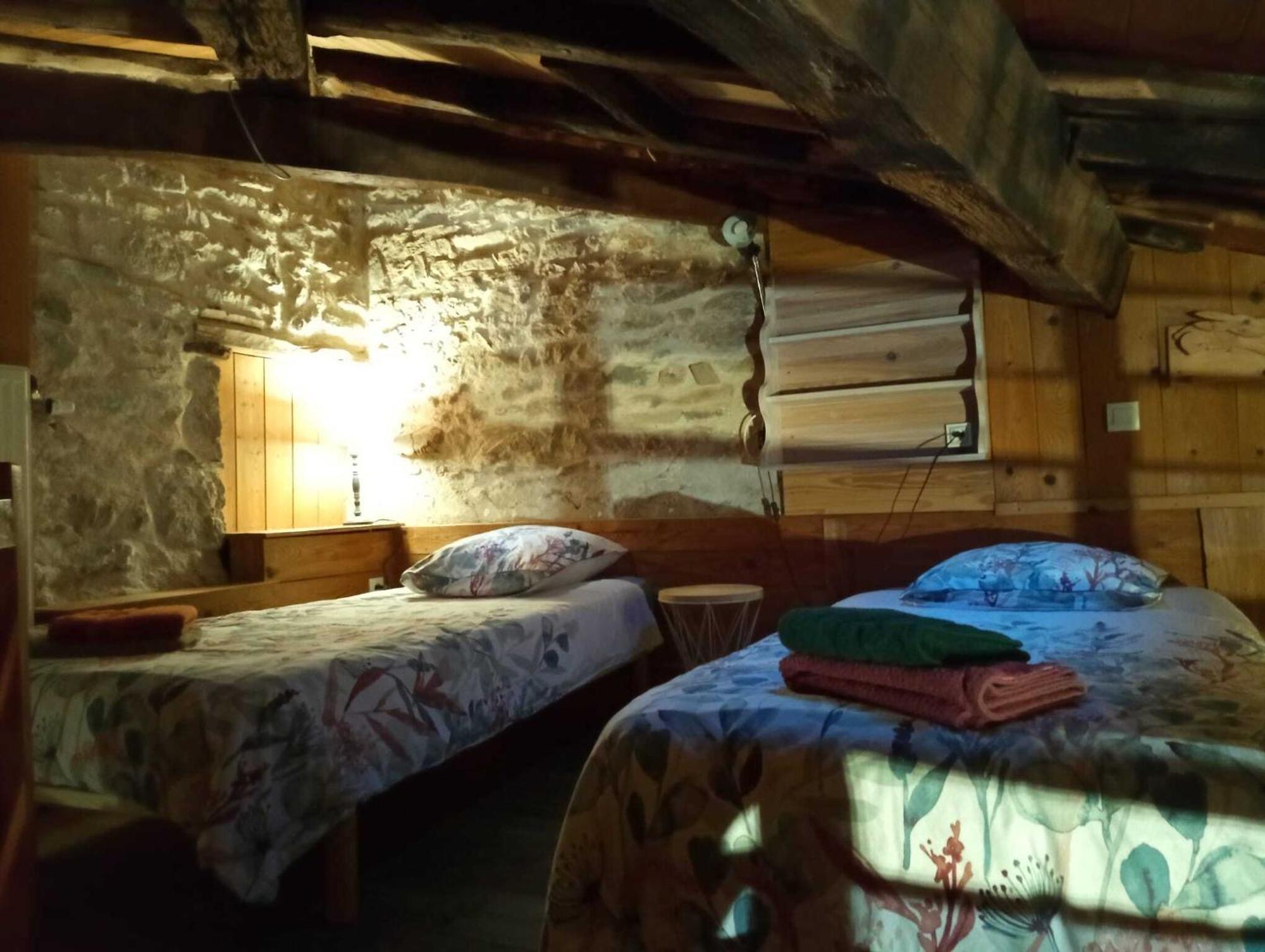 Gites Des Esselards Yzeron Exteriér fotografie
