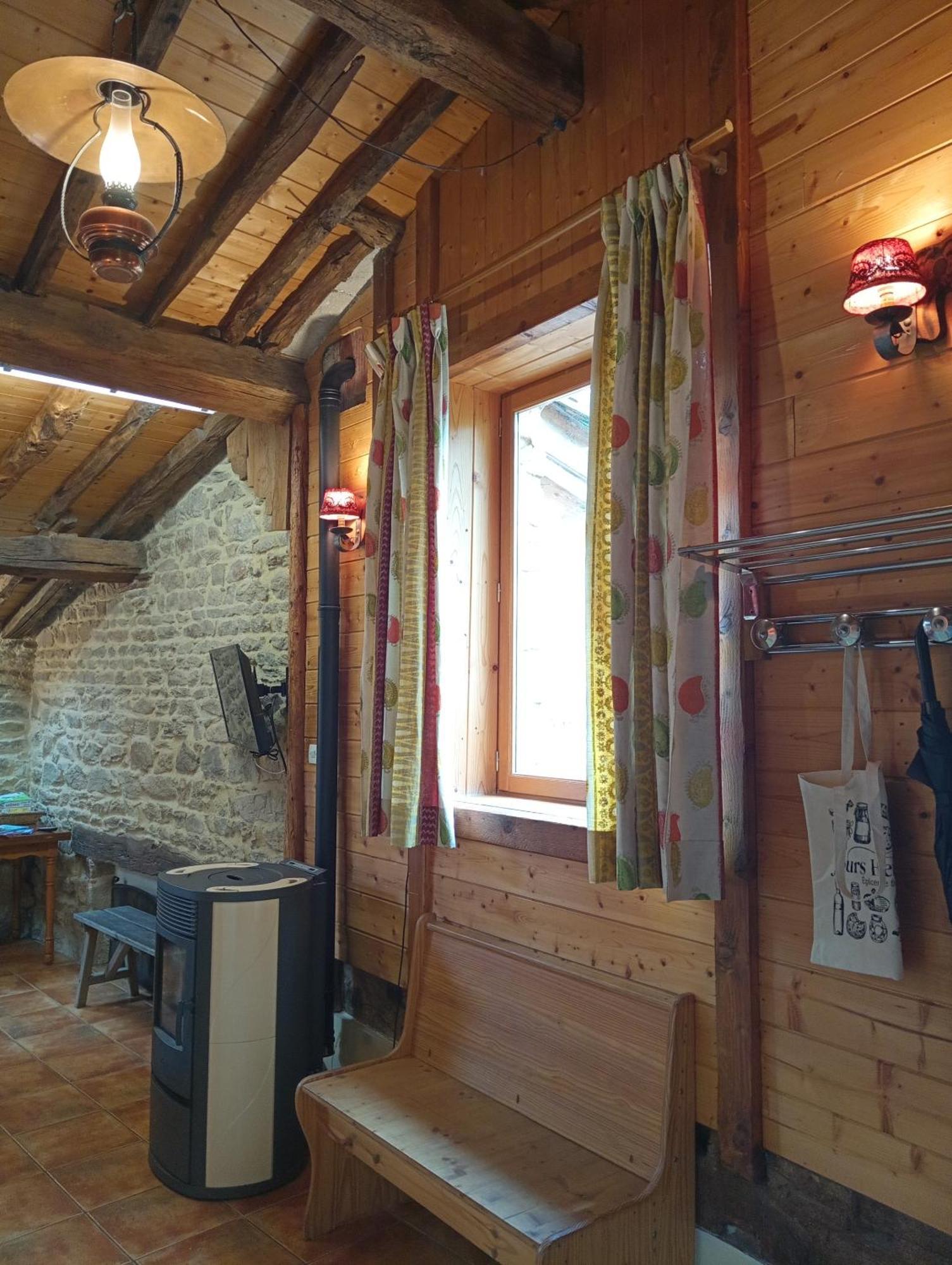 Gites Des Esselards Yzeron Pokoj fotografie