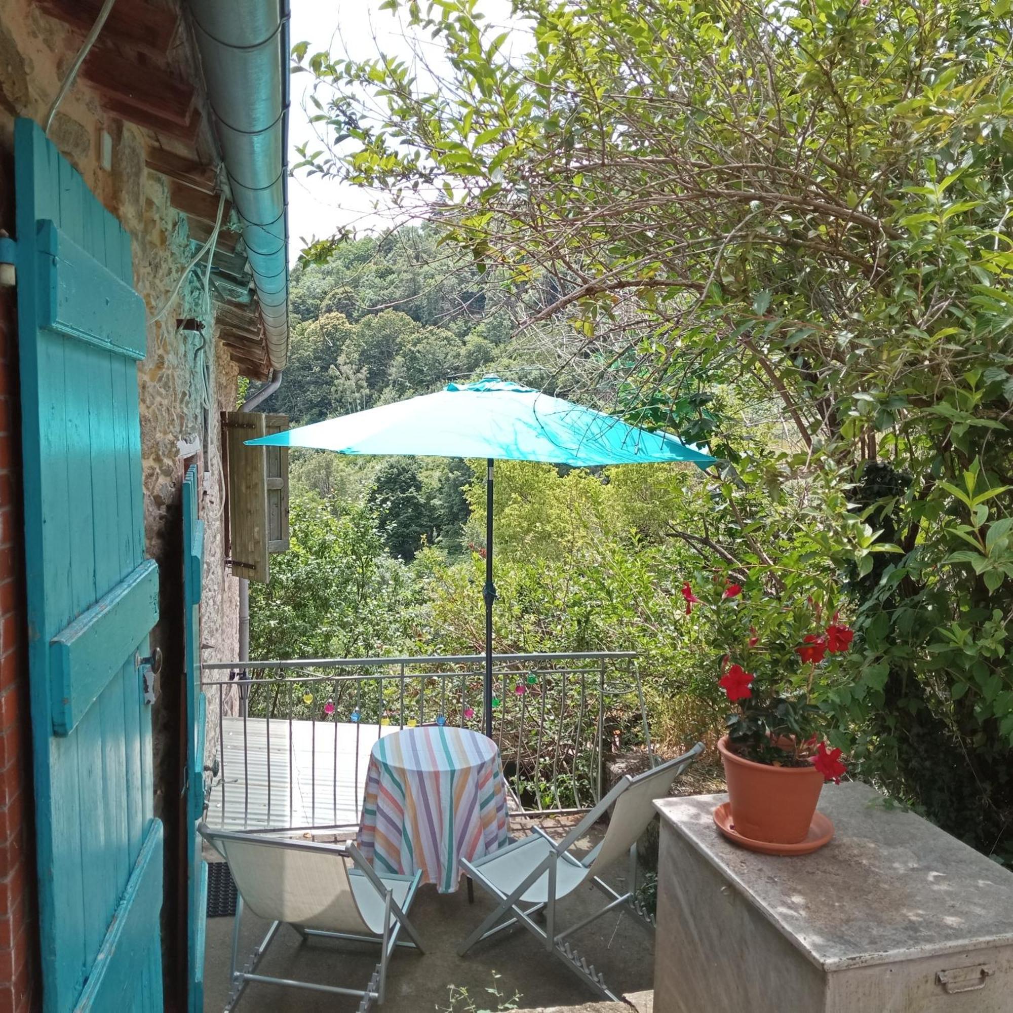 Gites Des Esselards Yzeron Pokoj fotografie
